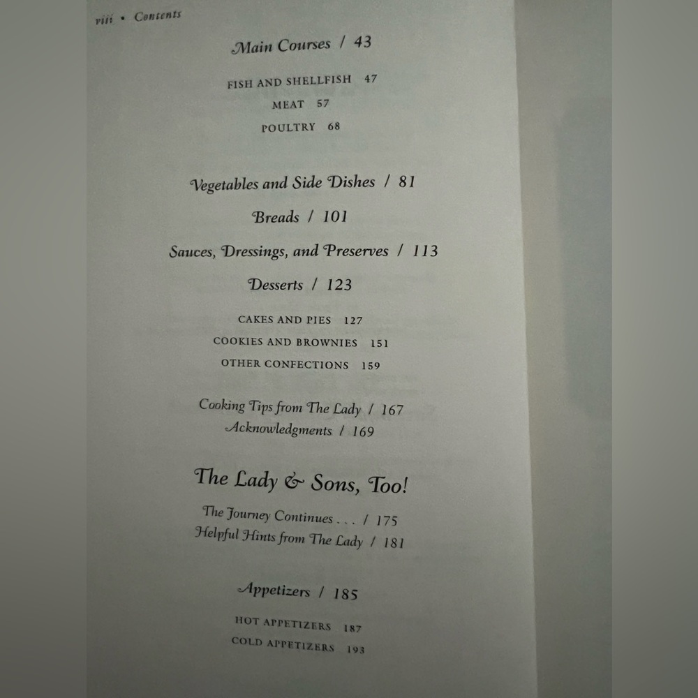 Paula Deen's Kitchen Classics Cookbook - Picture 5 of 6